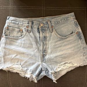 Women’s Levi 501 shorts
